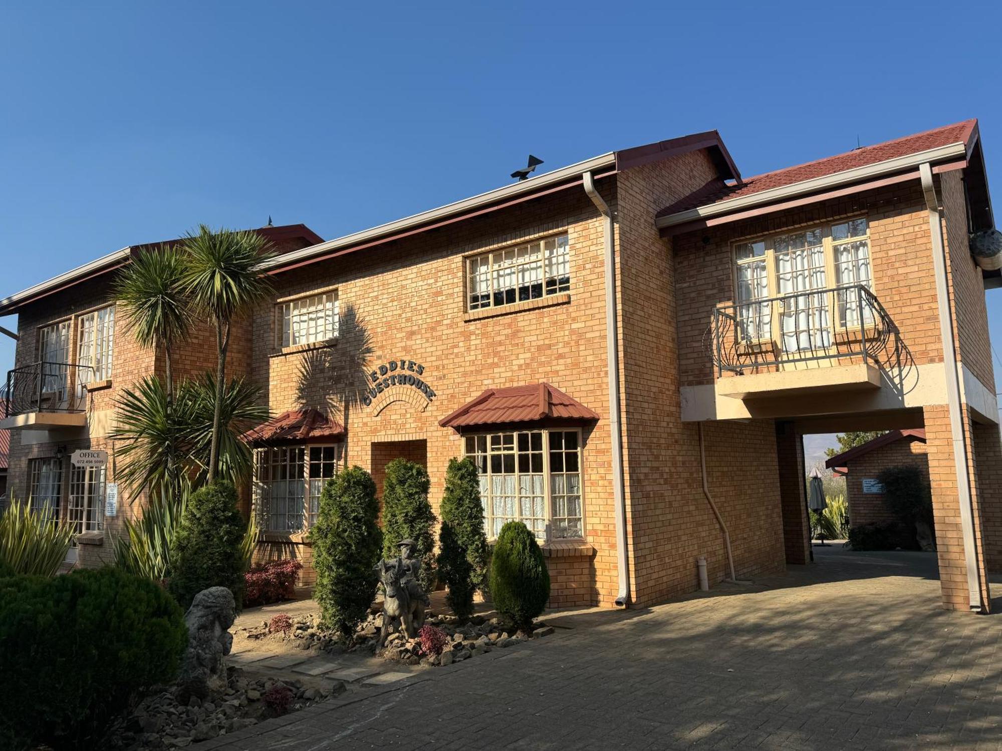 Bed and Breakfast Rooiberg View Кларенс Экстерьер фото