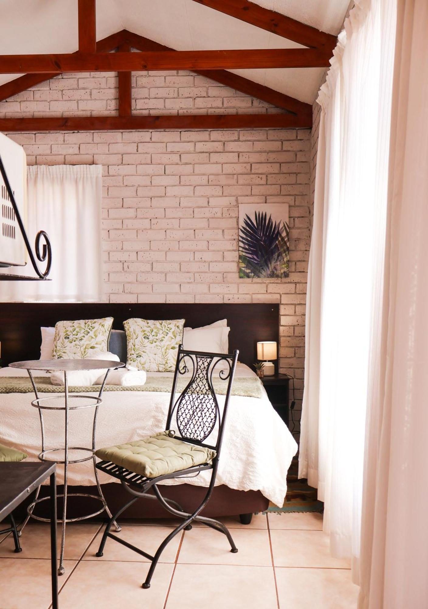 Bed and Breakfast Rooiberg View Кларенс Экстерьер фото