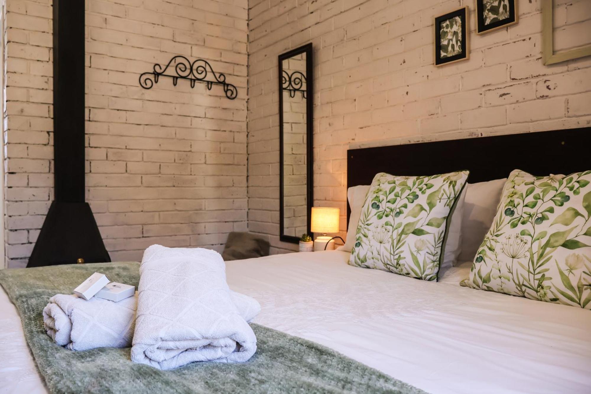 Bed and Breakfast Rooiberg View Кларенс Экстерьер фото