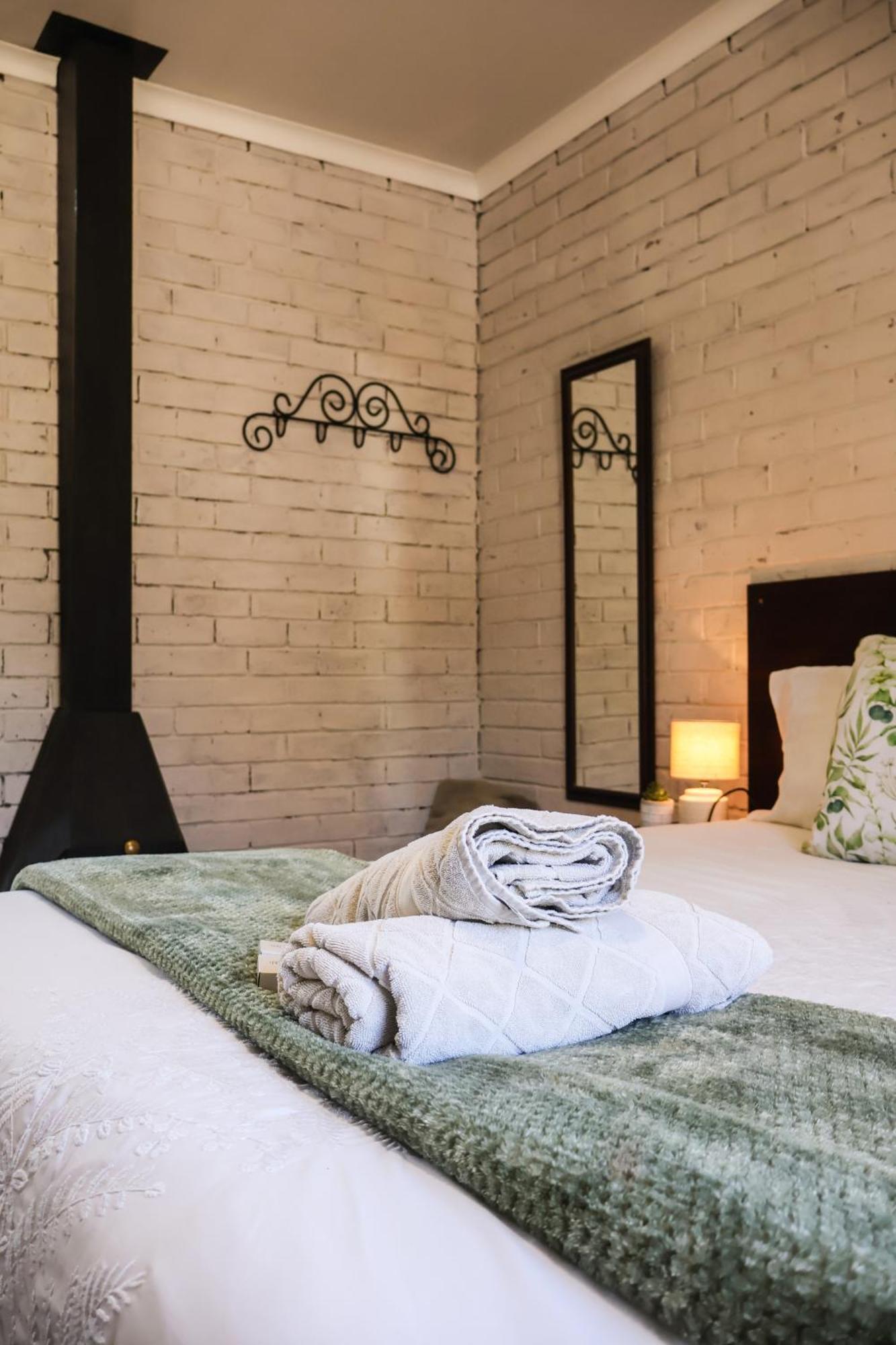 Bed and Breakfast Rooiberg View Кларенс Экстерьер фото