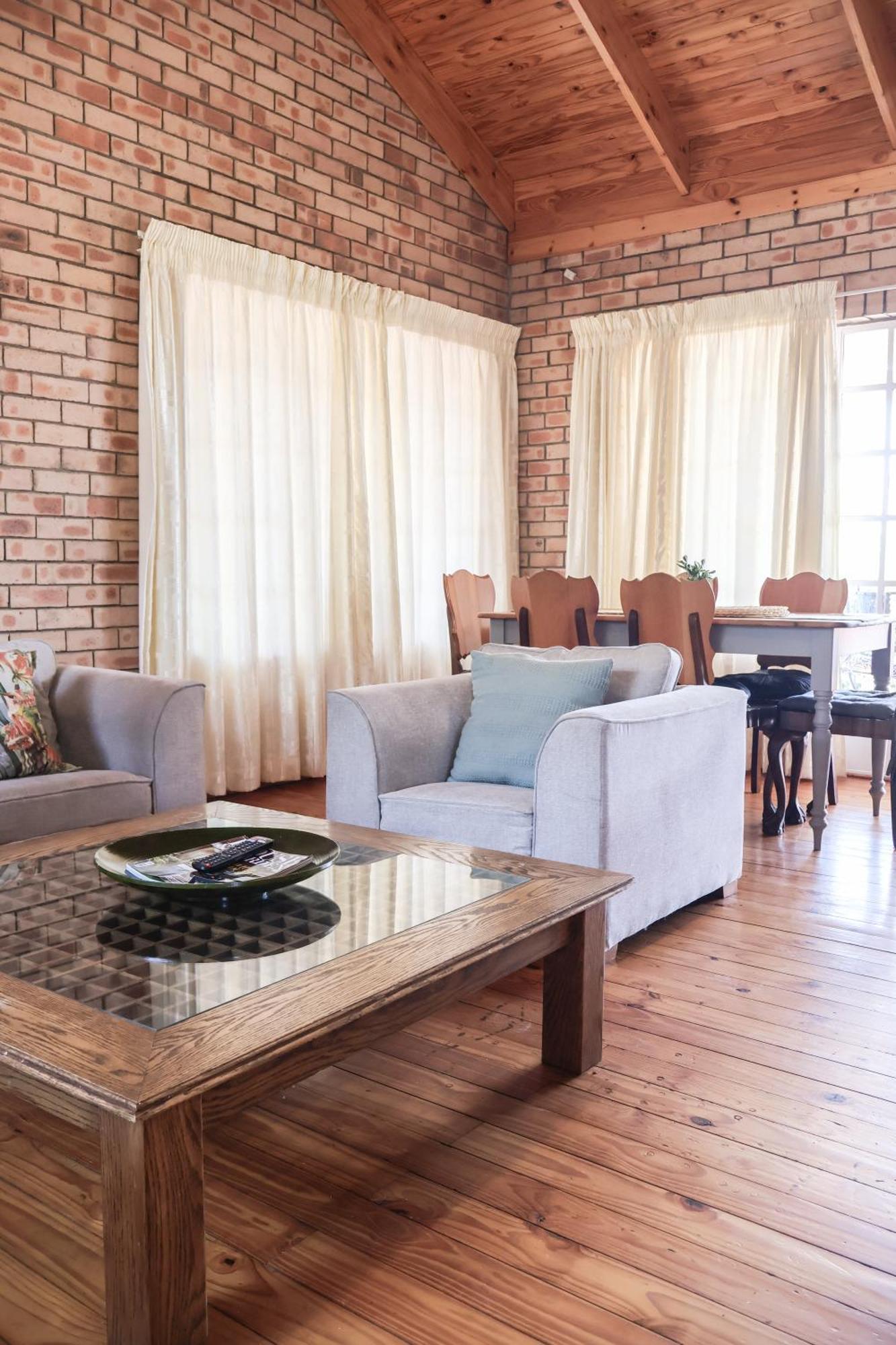 Bed and Breakfast Rooiberg View Кларенс Экстерьер фото