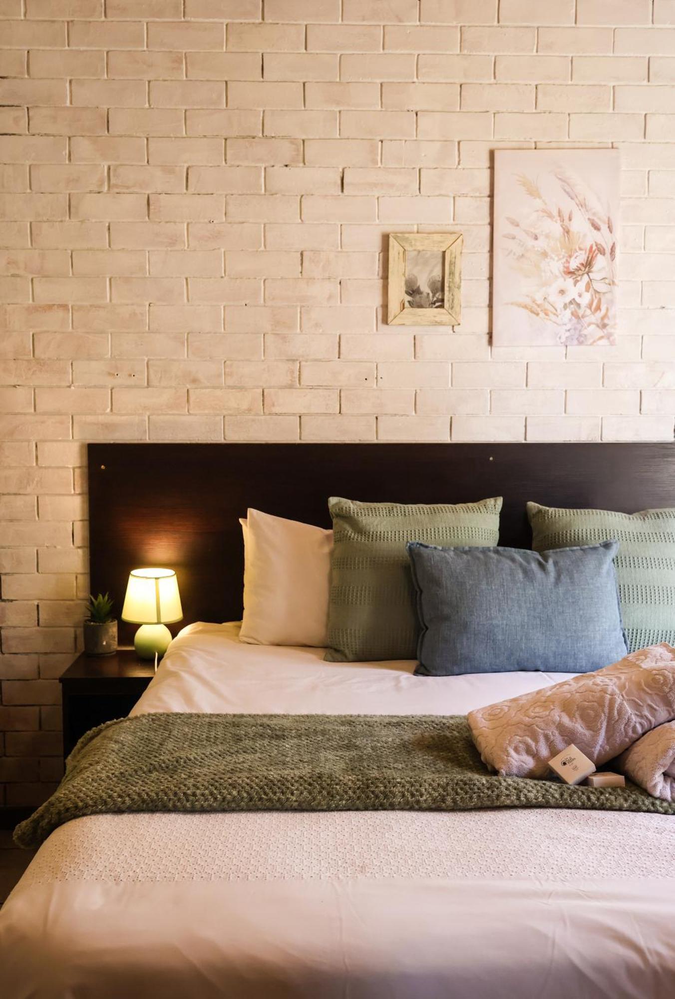 Bed and Breakfast Rooiberg View Кларенс Экстерьер фото